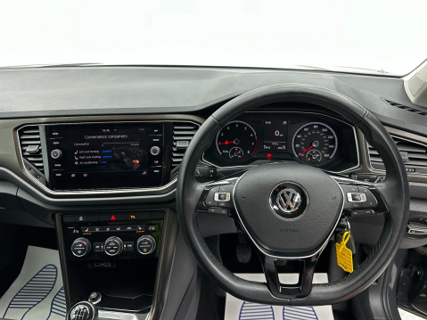 Volkswagen T-Roc SE TSI 25