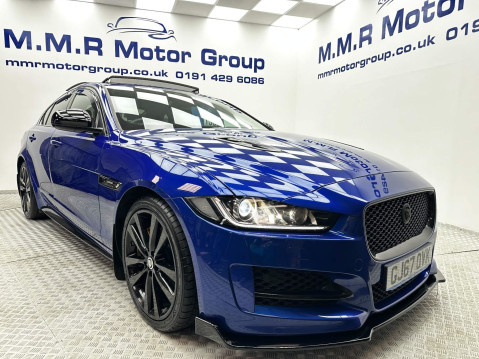 Jaguar XE R-SPORT INGENIUM 15