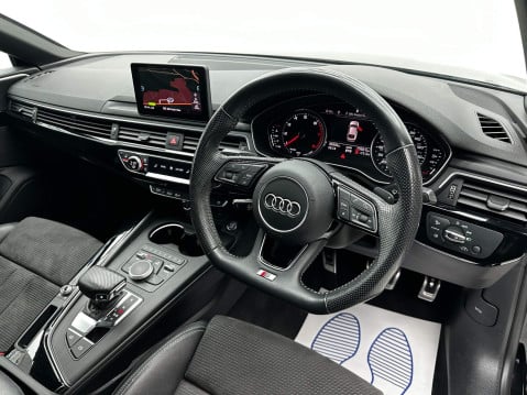 Audi A5 SPORTBACK TFSI BLACK EDITION MHEV 31