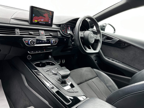 Audi A5 SPORTBACK TFSI BLACK EDITION MHEV 48