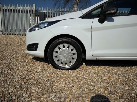 Ford Fiesta 1.6 Fiesta Econetic Tech TDCi 3dr 10
