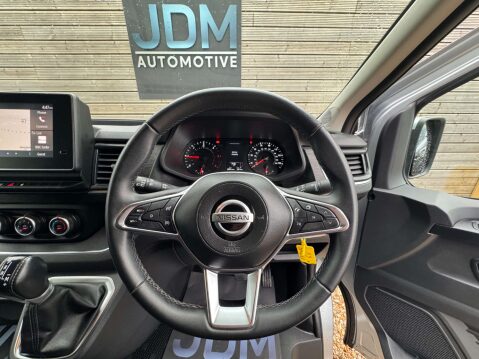 Nissan Primastar 2.0 Primastar Tekna dCi Auto 32