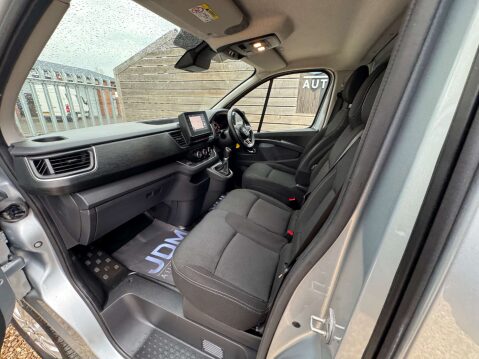 Nissan Primastar 2.0 Primastar Tekna dCi Auto 34