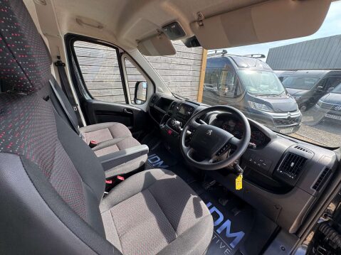 Peugeot Boxer 2.2 Boxer 335 Professional L3H2 Blue HDi 14