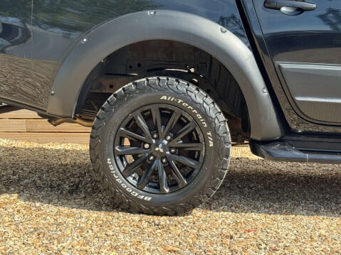 Mitsubishi L200 2.4 L200 Challenger DI-D 4WD 12