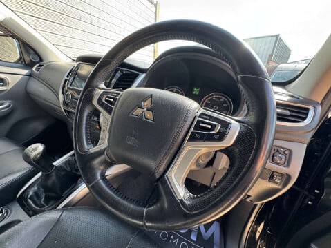 Mitsubishi L200 2.4 L200 Challenger DI-D 4WD 16