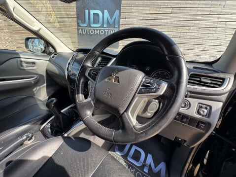 Mitsubishi L200 2.4 L200 Challenger DI-D 4WD 24