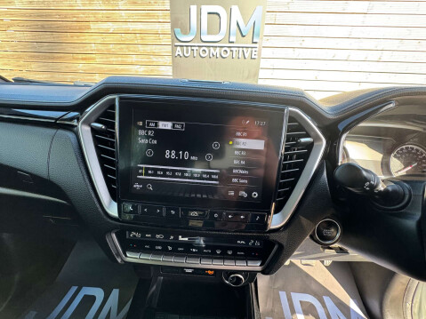 Isuzu D-Max 1.9 D-Max V-Cross 4WD 28