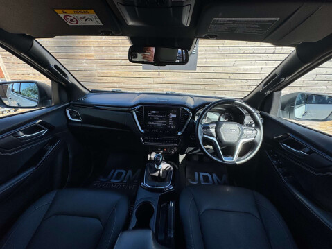 Isuzu D-Max 1.9 D-Max V-Cross 4WD 30