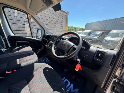 Peugeot Boxer 2.2 Boxer 435 Professional L4H2 Blue HDi 16