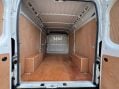 Peugeot Boxer 2.2 Boxer 335 Professional Prem+ L2H2 BHDi 9