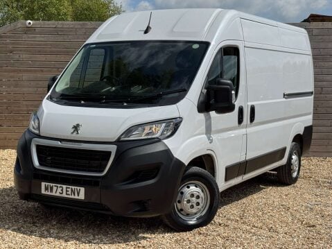 Peugeot Boxer 2.2 Boxer 335 Professional Prem+ L2H2 BHDi 12