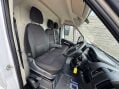 Peugeot Boxer 2.2 Boxer 335 Professional Prem+ L2H2 BHDi 17
