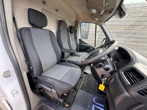 Nissan Interstar 2.3 Interstar Tekna DCI 14