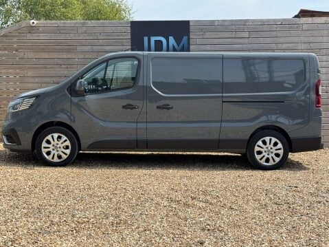 Renault Trafic 2.0 Trafic LL30 Sport Blue DCI 9