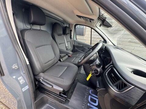 Renault Trafic 2.0 Trafic LL30 Sport Blue DCI 19