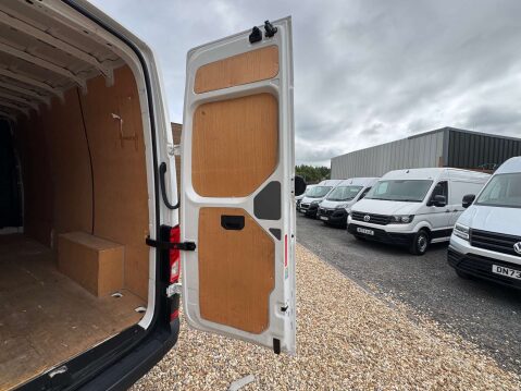 Volkswagen Crafter 2.0 Crafter CR35 Startline TDI Auto 8