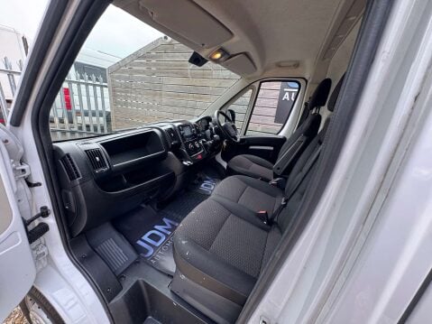 Peugeot Boxer 2.2 Boxer 335 Professional L2H2 Blue HDi 23