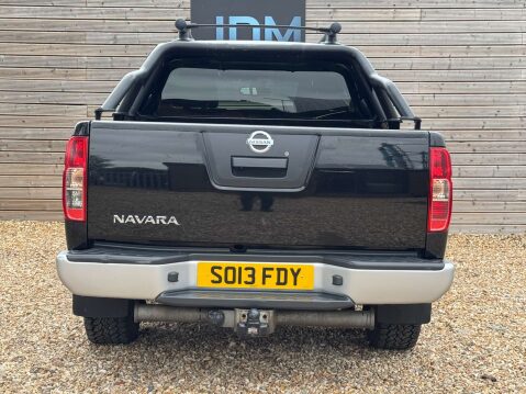 Nissan Navara 2.5 Navara Platinum dCi 4WD 5dr 5