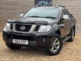 Nissan Navara 2.5 Navara Platinum dCi 4WD 5dr 9