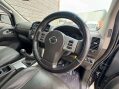 Nissan Navara 2.5 Navara Platinum dCi 4WD 5dr 17