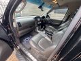 Nissan Navara 2.5 Navara Platinum dCi 4WD 5dr 27