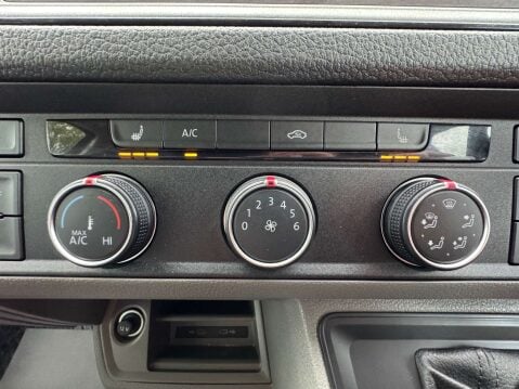Volkswagen Crafter 2.0 TDI CR35 BlueMotion Tech Trendline Maxi Panel Van 5dr Diesel Automatic 37