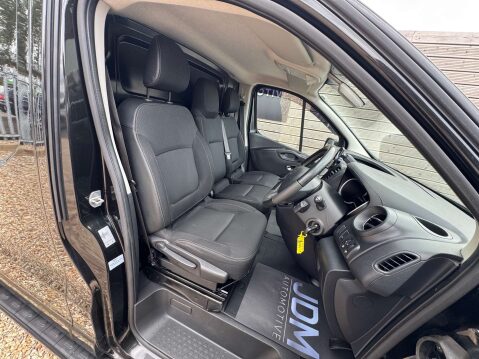 Renault Trafic 2.0 Trafic SL28 Black Edition Energy dCi 13