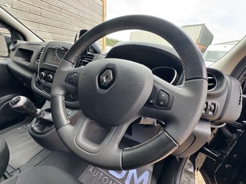 Renault Trafic 2.0 Trafic SL28 Black Edition Energy dCi 15