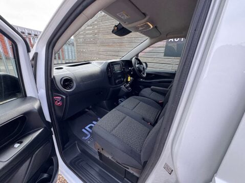 Mercedes-Benz Vito 1.7 Vito 114 Progressive CDi 25