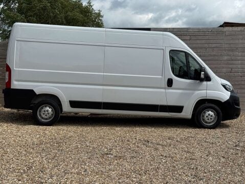 Peugeot Boxer 2.2 Boxer 335 Professional Prem+ L3H2 BHDi 3