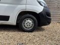 Peugeot Boxer 2.2 Boxer 335 Professional Prem+ L3H2 BHDi 12
