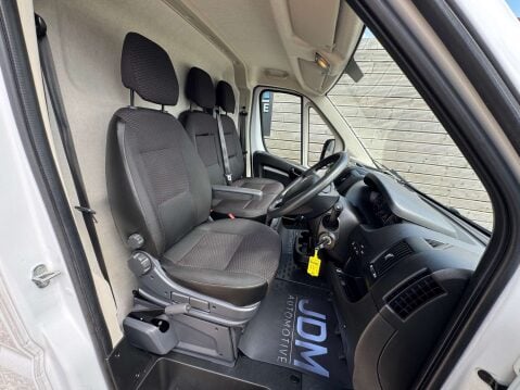 Peugeot Boxer 2.2 Boxer 335 Professional Prem+ L3H2 BHDi 16