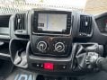 Peugeot Boxer 2.2 Boxer 335 Professional Prem+ L3H2 BHDi 28