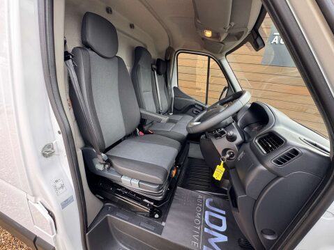 Renault Master 2.3 Master MM35 Business+ dCi 17