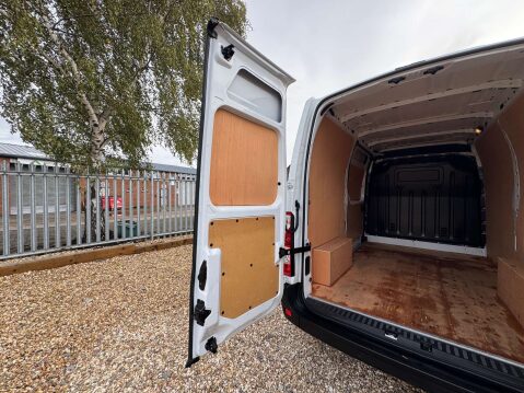 Renault Master 2.3 Master MM35 Business+ dCi 7