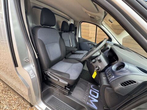 Vauxhall Vivaro 1.6 Vivaro 2700 CDTI S/S 21