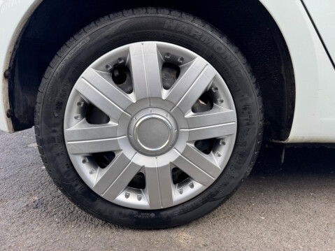 Hyundai i10 CLASSIC 15
