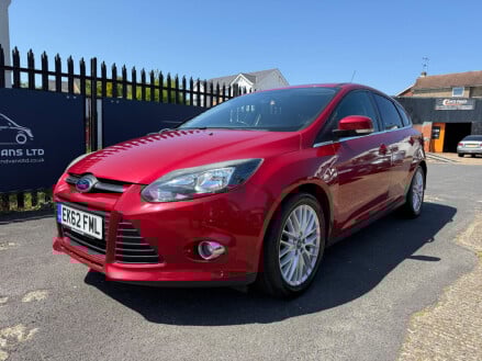 Ford Focus 1.0T EcoBoost Zetec Euro 5 (s/s) 5dr