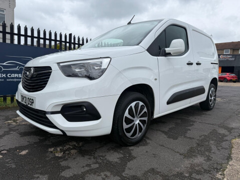 Vauxhall Combo 1.5 Turbo D 2300 Sportive L1 H1 Euro 6 4dr 1