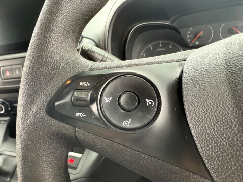 Vauxhall Combo 1.5 Turbo D 2300 Sportive L1 H1 Euro 6 4dr 18