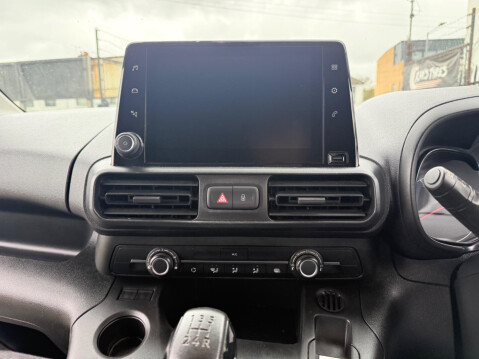 Vauxhall Combo 1.5 Turbo D 2300 Sportive L1 H1 Euro 6 4dr 26
