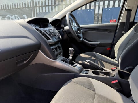 Ford Focus 1.6 TDCi Edge Euro 5 (s/s) 5dr 35