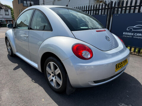 Volkswagen Beetle 1.4 16V Luna Euro 4 3dr 4