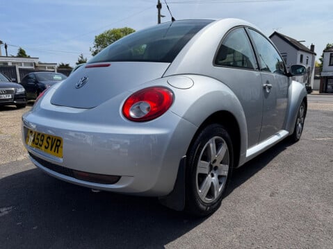 Volkswagen Beetle 1.4 16V Luna Euro 4 3dr 8