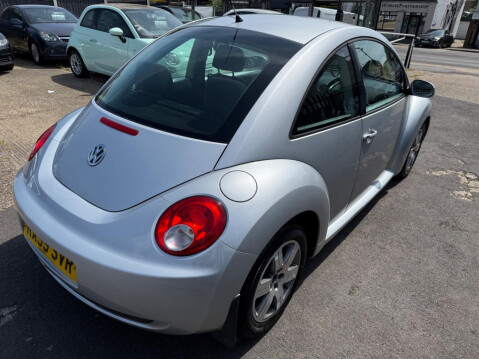 Volkswagen Beetle 1.4 16V Luna Euro 4 3dr 9