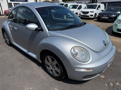 Volkswagen Beetle 1.4 16V Luna Euro 4 3dr 12