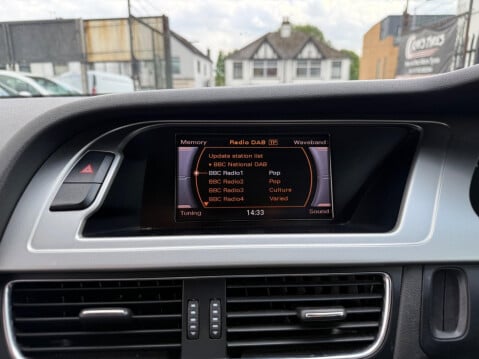 Audi A4 2.0 TFSI S line Special Edition Euro 5 (s/s) 4dr 27