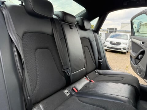 Audi A4 2.0 TFSI S line Special Edition Euro 5 (s/s) 4dr 29