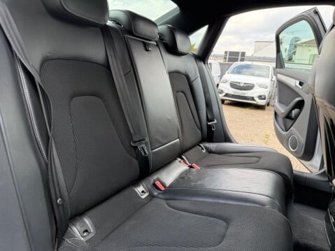 Audi A4 2.0 TFSI S line Special Edition Euro 5 (s/s) 4dr 33
